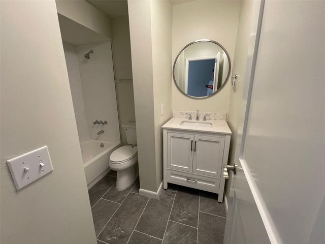 1638 SW 16TH STREET 1638, Gainesville, FL 32608