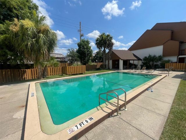 1638 SW 16TH STREET 1638, Gainesville, FL 32608