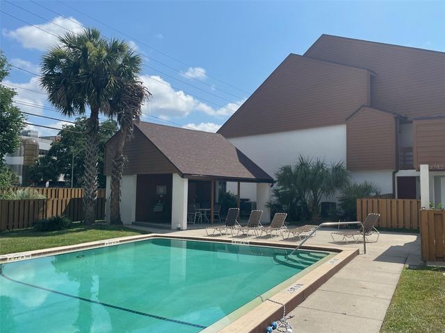 1638 SW 16TH STREET 1638, Gainesville, FL 32608