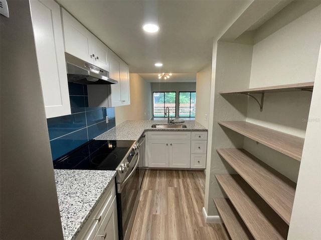 1638 SW 16TH STREET 1638, Gainesville, FL 32608