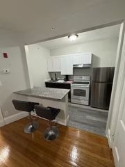 64 Lexington 2B, Framingham, MA 01702