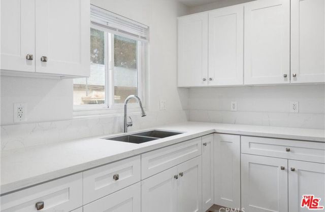 240 E Providencia Avenue, Burbank, CA 91502