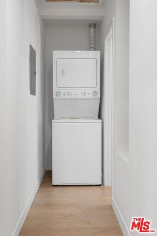 240 E Providencia Avenue, Burbank, CA 91502