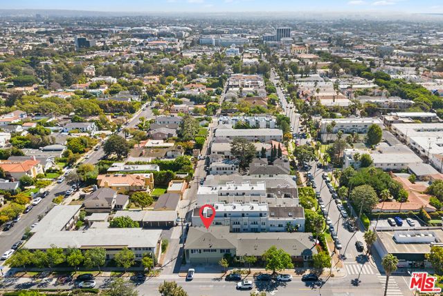 2102 Montana Avenue, Santa Monica, CA 90403