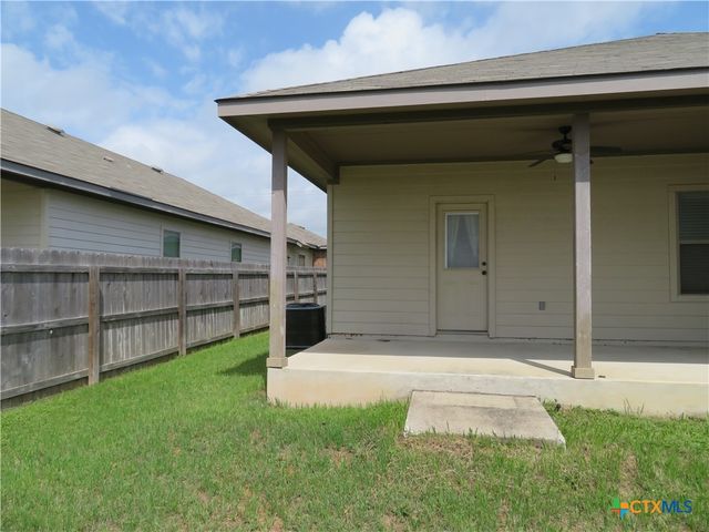 734 Saengerhalle Road, New Braunfels, TX 78130