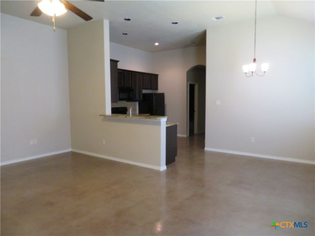 734 Saengerhalle Road, New Braunfels, TX 78130
