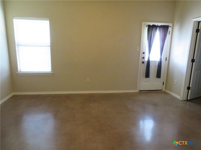 734 Saengerhalle Road, New Braunfels, TX 78130
