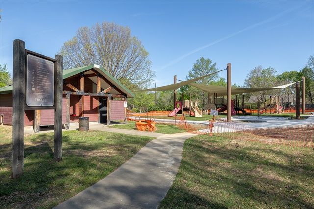 3345 W Cornell Street, Fayetteville, AR 72704