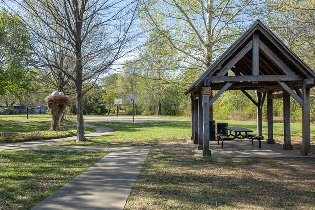 3345 W Cornell Street, Fayetteville, AR 72704