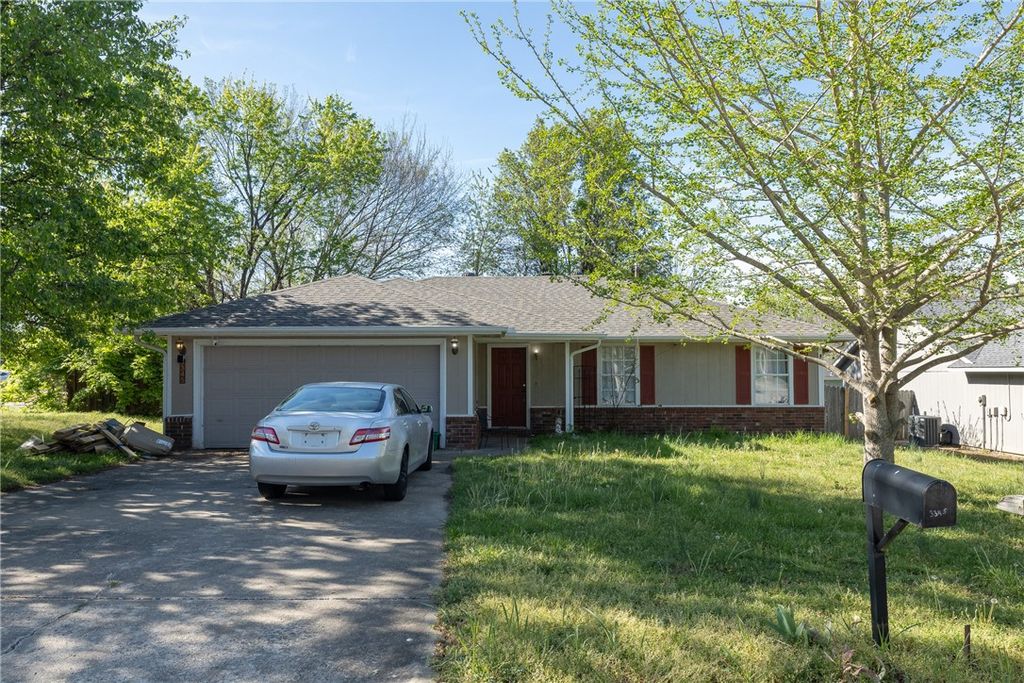 3345 W Cornell Street, Fayetteville, AR 72704