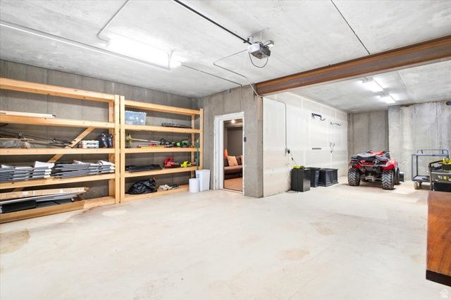 2522 E THURSTON LN, Layton, UT 84040
