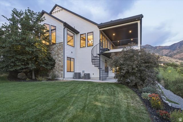 2522 E THURSTON LN, Layton, UT 84040