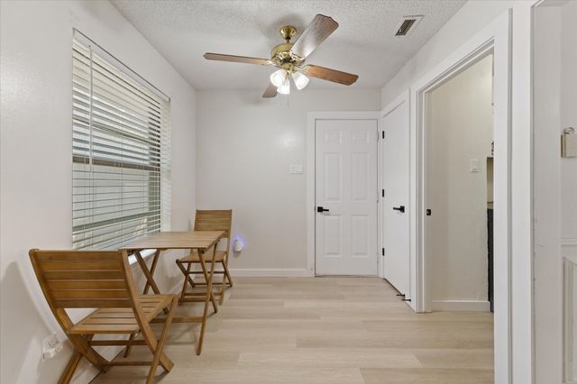 4609 Rockland Drive, Arlington, TX 76016