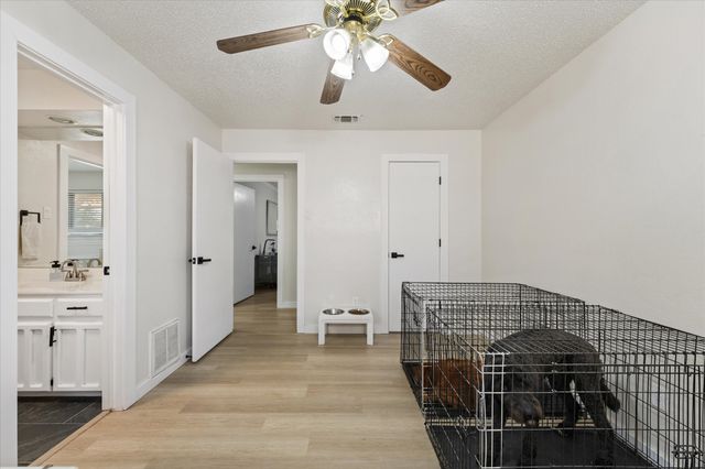 4609 Rockland Drive, Arlington, TX 76016