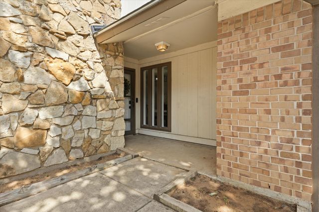 4609 Rockland Drive, Arlington, TX 76016