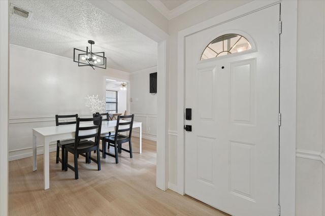 4609 Rockland Drive, Arlington, TX 76016