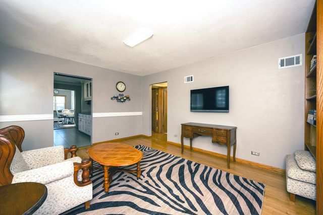 3936 N Oconto Avenue, Chicago, IL 60634