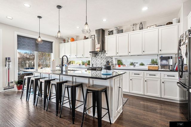 910 Sycamore Drive, Arlington, NE 68022