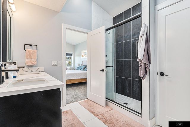 910 Sycamore Drive, Arlington, NE 68022