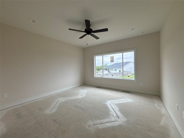 1815 Silver Maple Drive, Norwalk, IA 50211