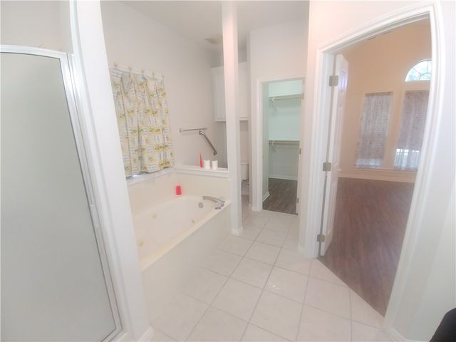 1802 White Stone Drive, Bryan, TX 77807