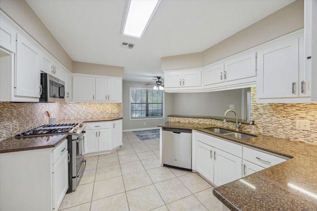 2307 Katherine Street, Brenham, TX 77833