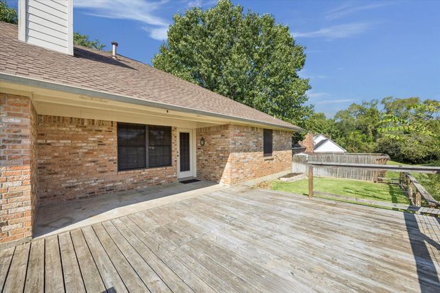 2307 Katherine Street, Brenham, TX 77833