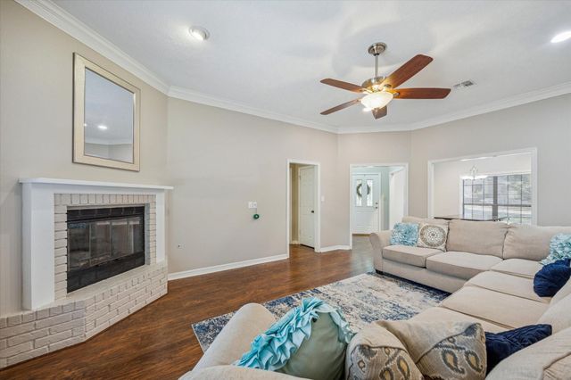 2307 Katherine Street, Brenham, TX 77833