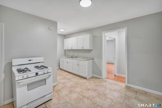 124 Central Avenue 3, Waterbury, CT 06702
