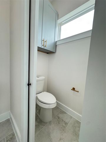 1307 71st Street A, Houston, TX 77011
