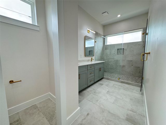 1307 71st Street A, Houston, TX 77011