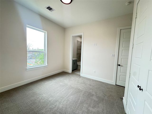 1307 71st Street A, Houston, TX 77011