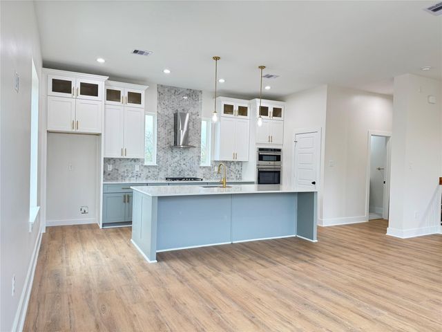1307 71st Street A, Houston, TX 77011