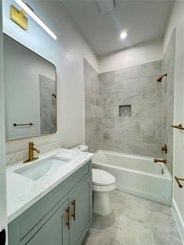 1307 71st Street A, Houston, TX 77011