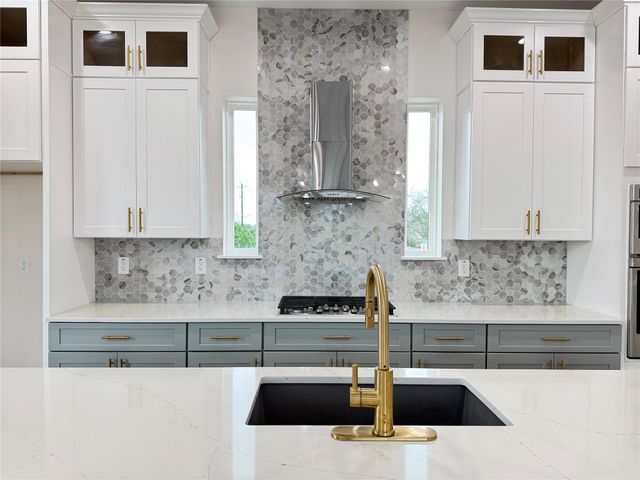 1307 71st Street A, Houston, TX 77011