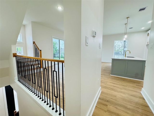 1307 71st Street A, Houston, TX 77011