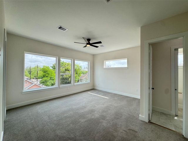 1307 71st Street A, Houston, TX 77011