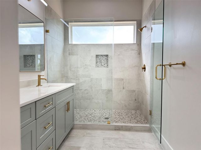 1307 71st Street A, Houston, TX 77011