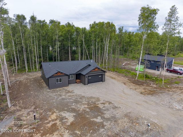 L1 B2 W Como Circle, Wasilla, AK 99623