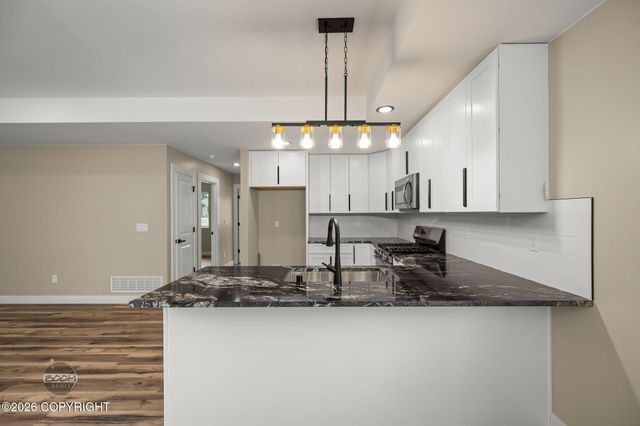 L1 B2 W Como Circle, Wasilla, AK 99623