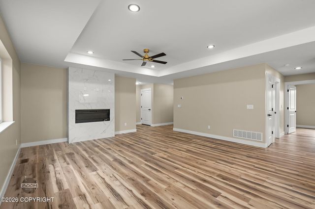 L1 B2 W Como Circle, Wasilla, AK 99623
