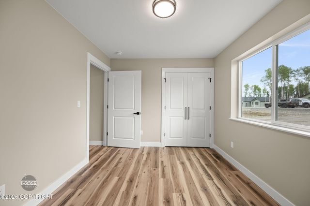 L1 B2 W Como Circle, Wasilla, AK 99623