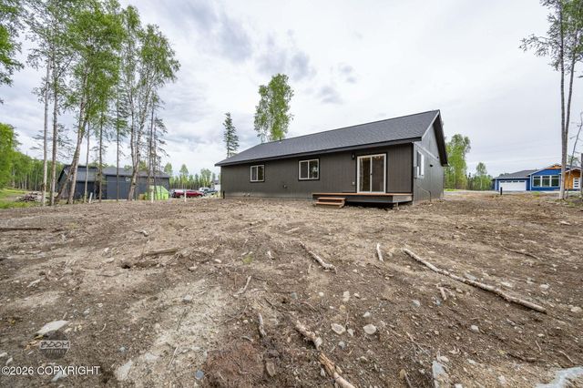 L1 B2 W Como Circle, Wasilla, AK 99623