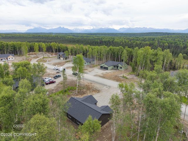 L1 B2 W Como Circle, Wasilla, AK 99623