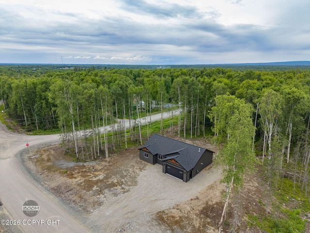 L1 B2 W Como Circle, Wasilla, AK 99623