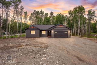 L1 B2 W Como Circle, Wasilla, AK 99623