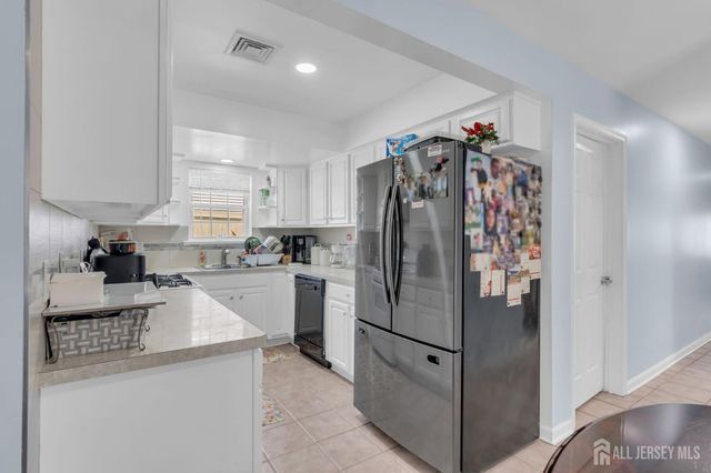 425 Thomas Street, Perth Amboy, NJ 08861