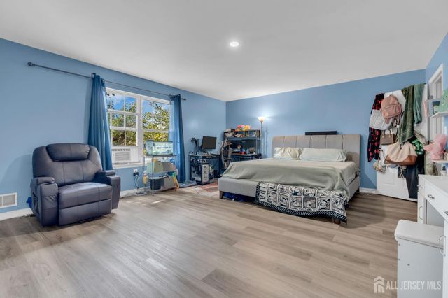 425 Thomas Street, Perth Amboy, NJ 08861