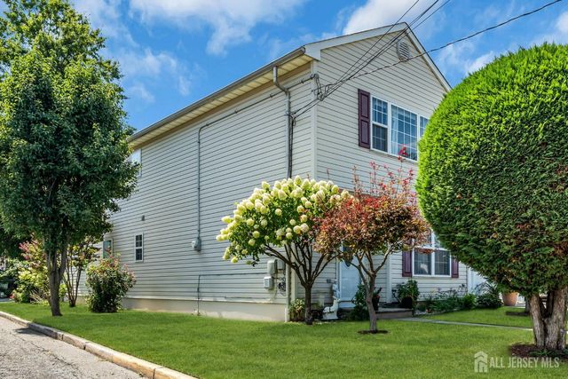 425 Thomas Street, Perth Amboy, NJ 08861