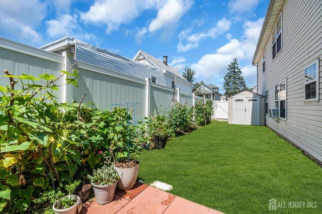 425 Thomas Street, Perth Amboy, NJ 08861